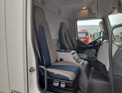 Volvo FL 12.210 Thermo King - Cool, freeze partition wall - 1,500 kg tail lift - Air conditioning TT 4720