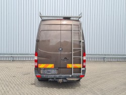 Mercedes-Benz Sprinter 519 CDI V6 3.0 - Airco -Navigatie - Trekhaak - Camera TT 4754