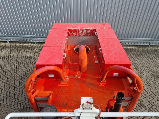 MAN LE 18.220 4x4 -4.000 ltr -200 ltr Foam -Camper -Fire, Brandweer, Expeditie, Rally -Pump missing parts TT 4659