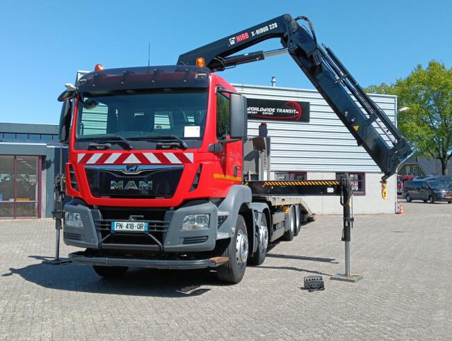 MAN TGS 35.360 8x2 - Hiab 22TM Kraan, Machine transporter, Oprijwagen, afsleepwagen 6.7T. lier TT 4933