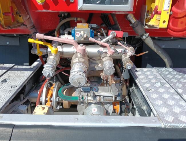 Mercedes-Benz Unimog U 5000 4x4 - (type 437.4) 3.900 ltr -Lier, Winch -Feuerwehr Doppelkabine,Uberrollkafig - Camiva - Expeditievoertuig, Camper TT 4952