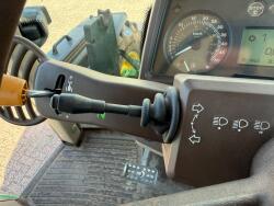 John Deere 6320 4x4 - Stage II - Handgeschakeld - Airco - PTO - Fronthef - 3x DW ventiel + 2x DW ventiel TT 5015