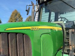 John Deere 6320 4x4 - Stage II - Handgeschakeld - Airco - PTO - Fronthef - 3x DW ventiel + 2x DW ventiel TT 5015